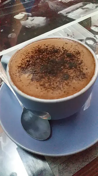 کافه چاپلین