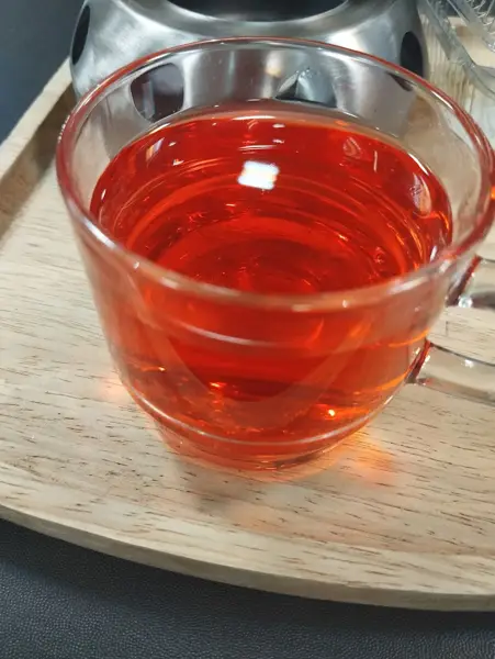  کافه کتاب توس