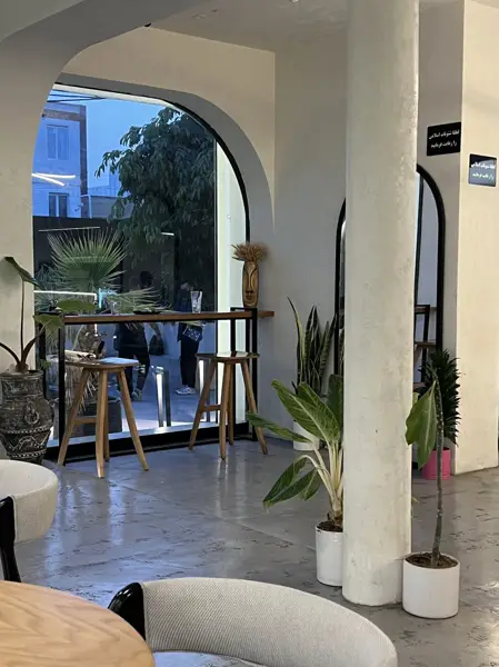  Lava cafe