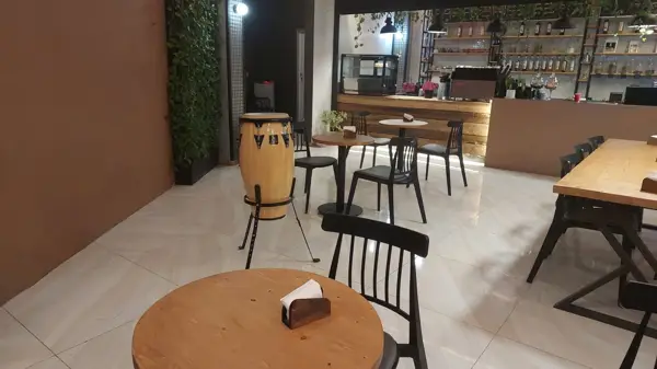  Cafe Animo