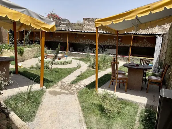  کافی شاپ شبدیز
