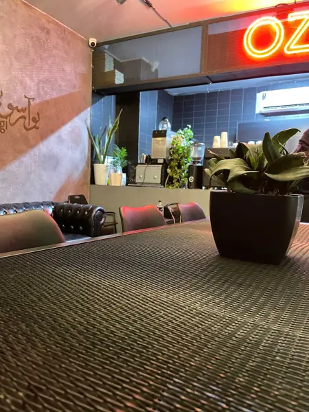  Oz Cafe