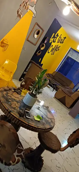  کافه نادری