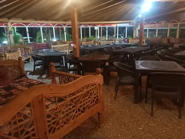 کافه رستوران بابا محسن