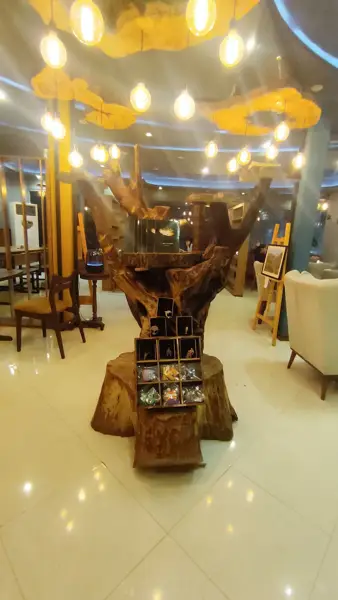  Chenar Café gallery کافه گالری چنار