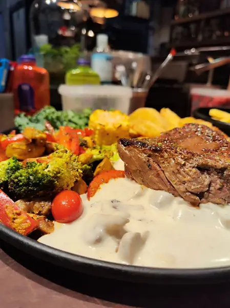  Cafe 75