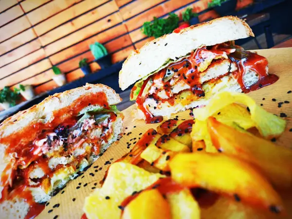  Avat café & fastfood