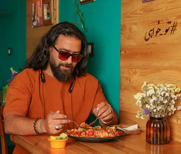  Aghaye Fenjan Cafe