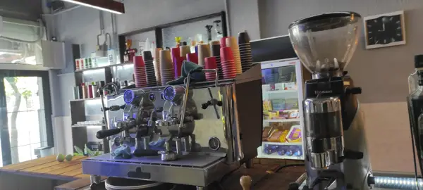  café one way