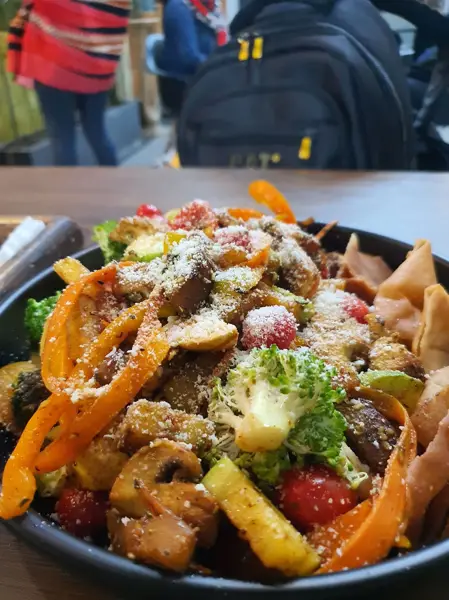  Cafe 75