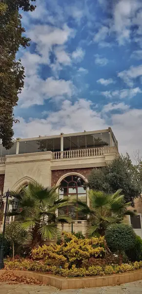 کافه رستوران دیاکو لانژ