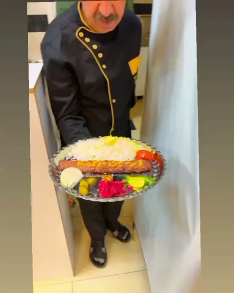  کافه رستوران نورا