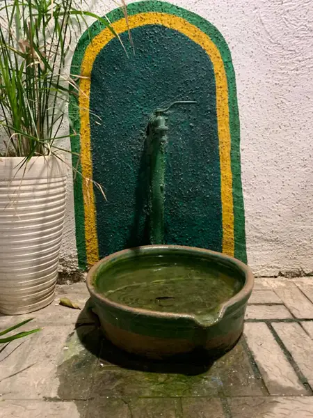  خانه حیات - khaneh hayat