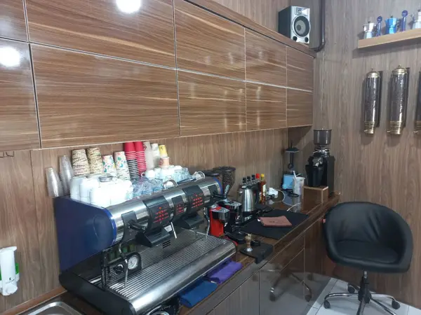  کافی شاپ شاه بلوط