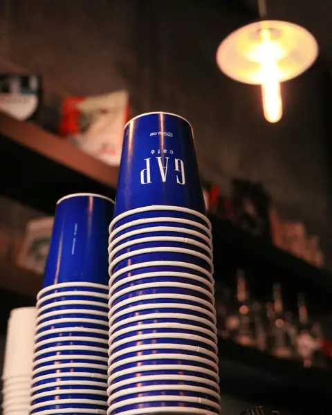  Gap Cafe