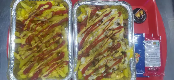  کافه بنلی