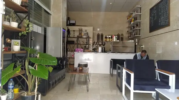 کافه ققنوس