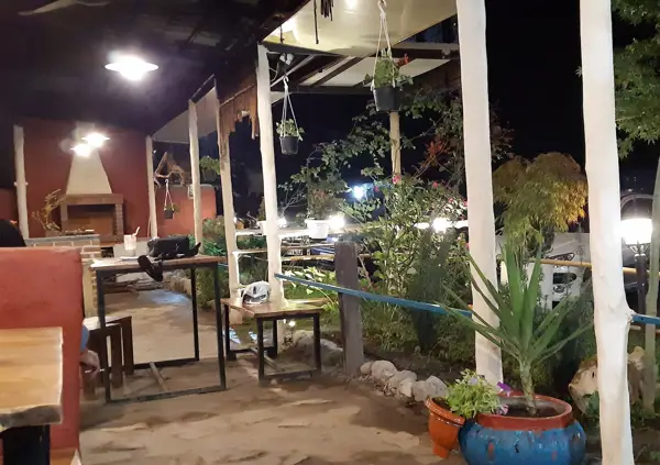  کافه گالری گلنوش Golnoosh Cafe Gallery