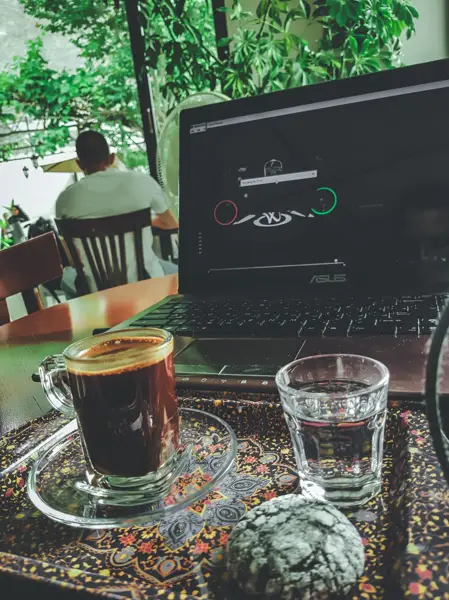 کافه کتاب بی‌خوابی