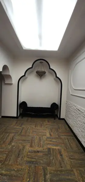  باغ آیت